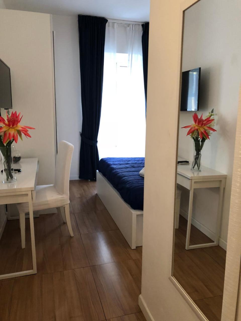 Residenza Giulia Al Colosseo Róma Kültér fotó