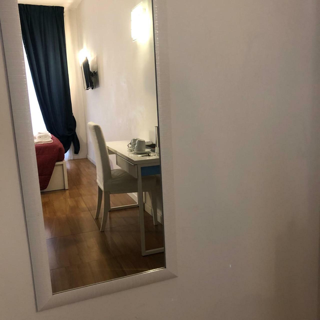 Residenza Giulia Al Colosseo Róma Kültér fotó